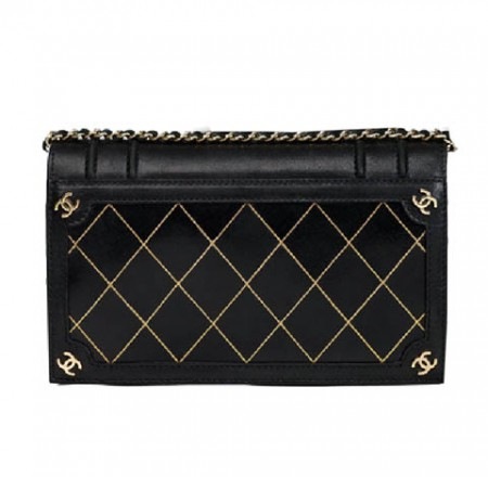 book-clutch-chanel