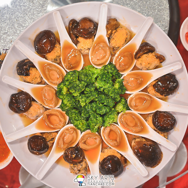 汤鲍蚝士发菜 Braised Abalone with Dried Oyster and Fatt Choy