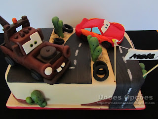 mcqueen and mate cars cake