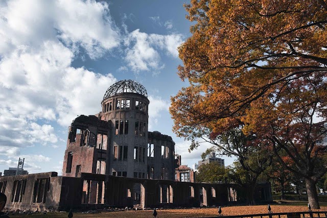 The First Atomic Bomb Attacks on Hiroshima and Nagasaki - BlogsSoft