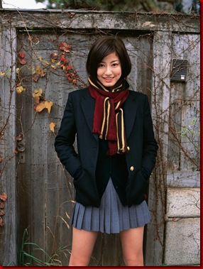 SlickDog-Yumi_schoolgirl_09