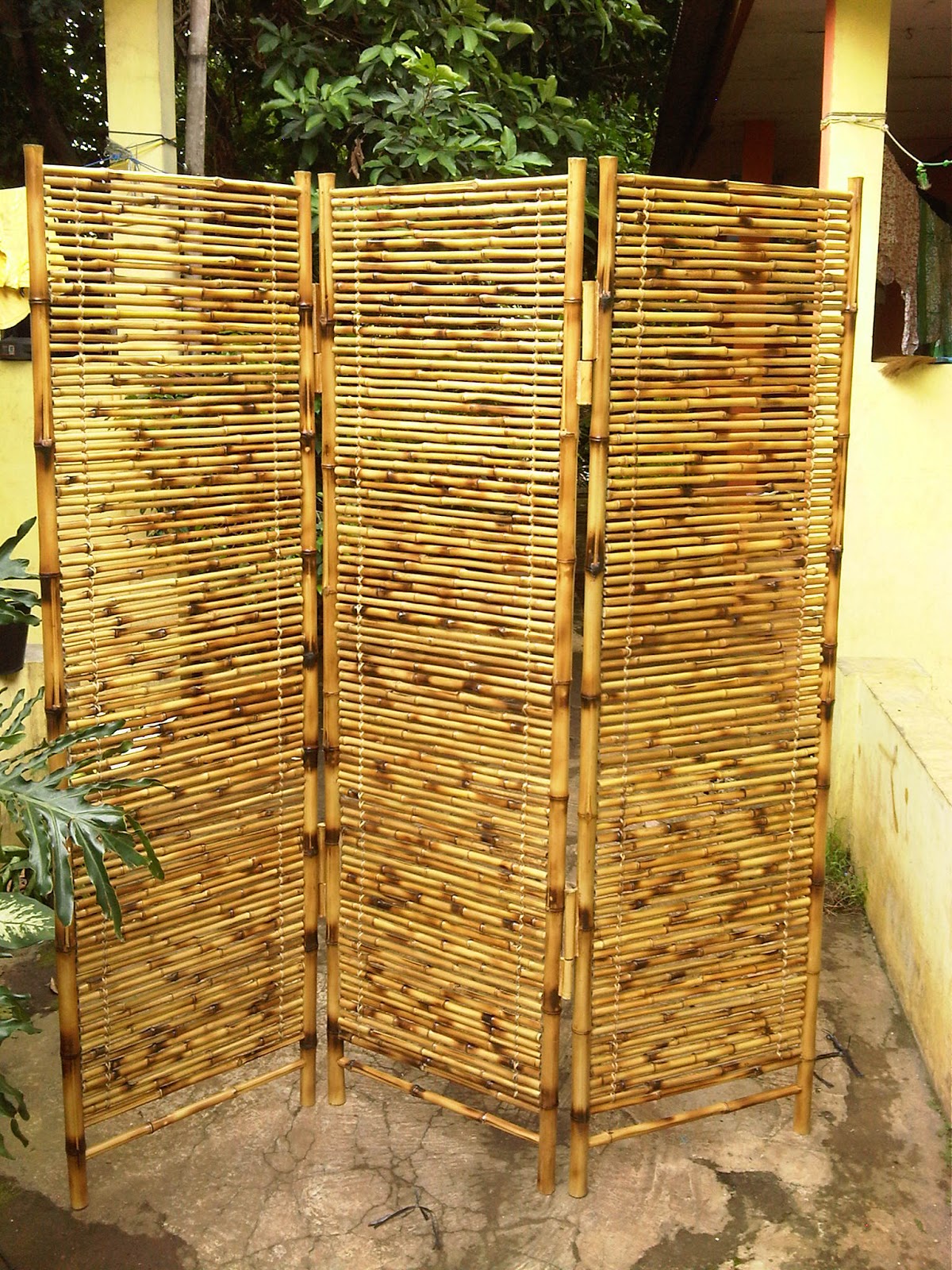 Juragan Bambu  Rak  Bambu  Pameran
