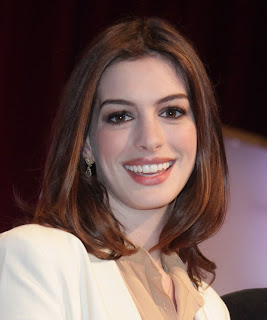 anne hathaway hot pics