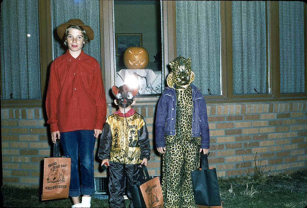 20 Candid Color Snapshots of Kids Playing at a Halloween Party in the