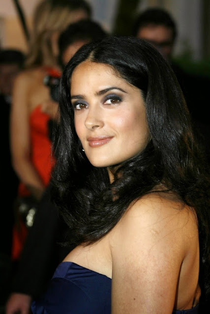Spicy and Hot Salma Hayek Wallpapers Free Download