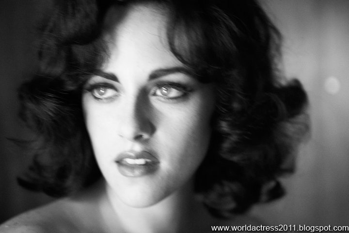 kristen stewart 2011 pictures. Kristen Stewart 2011 - 3