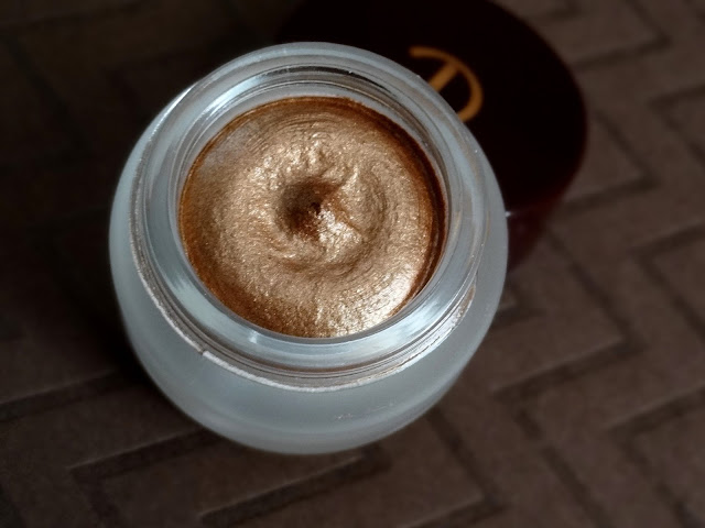 Charlotte Tilbury Eyes To Mesmerise Long Lasting Cream Eyeshadow in Bette