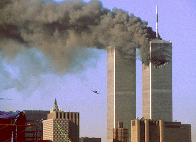 Ternyata Kehancuran Gedung WTC Sudah Tertulis Dalam Al Qur’an