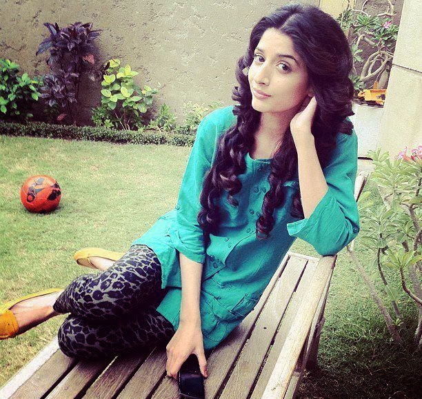 Mawra Hocane HD Wallpapers Free Download