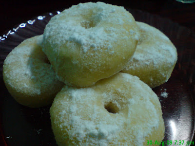 Riezanie's Recipe Collections: DONUT & PAU SAMBAL KU