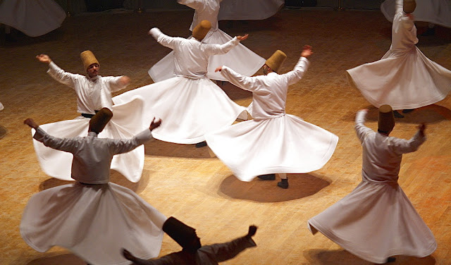 السحر الصوفي ورقصة الدراويش المولوية في تركيا
