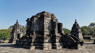 Candi Lumbung