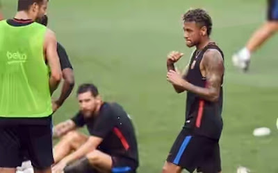 [VIDEO] Barcelona Star Neymar Fights With Team Mate, Storms Out Of Training As PSG Move Intensifies