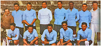 Selección de URUGUAY - Temporada 1929-30 - Álvaro Gestido, Nasazzi, Ballestero, Mascheroni, Andrade y Fernández; Dorado, Scarone, Castro, Cea e Iriarte - URUGUAY 4 (Dorado, Cea, Iriarte y Castro), ARGENTINA 2 (Peucelle, Stábile) - 30/07/1930 - Mundial de Uruguay 1930, final - Montevideo (Uruguay), estadio Centenario - URUGUAY gana el primer Campeonato del Mundo de Fútbol