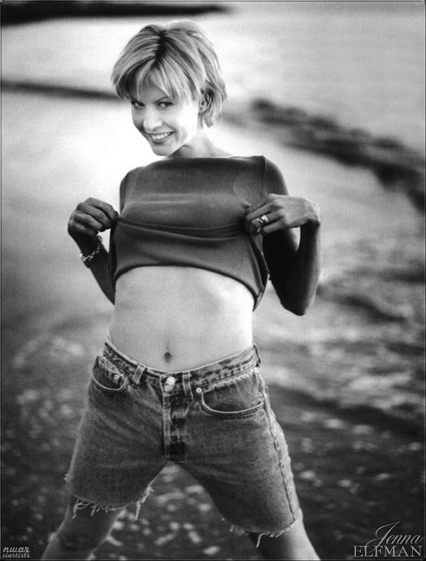 Jenna Elfman Pictures