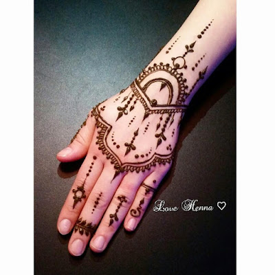 Stylish Mehndi Designs, New Simple Henna Designs.