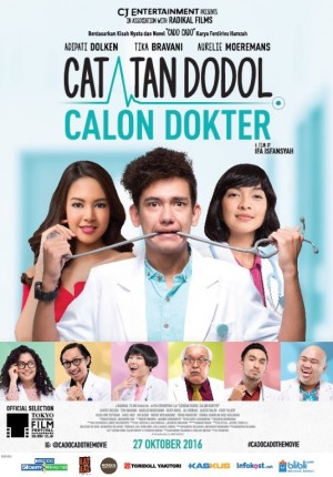  akan menceritakan wacana Riva yang kuliah mengambil jurusan kedokteran Download Catatan  Download Catatan Dodol Calon Dokter (2016) Bluray Full Movie