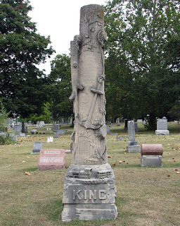 columna-simbolo-lapida-significado-cementerio.jpg