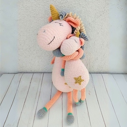 mamá y bebé unicornios amigurumi