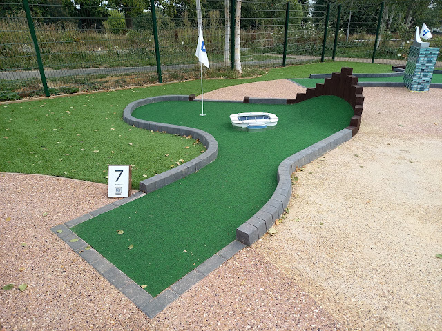 Mini-Golf at Prospect Park in Reading