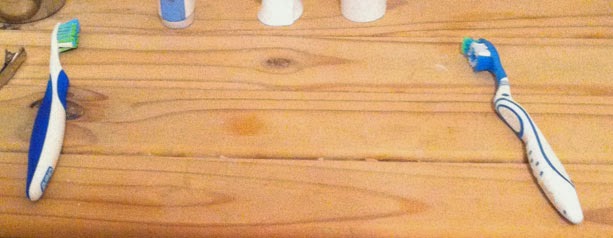 1-toothbrush-2013-10-27-19-56.jpg