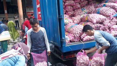 Disperindag Sumsel Klaim Harga Bawang Putih Mulai Turun