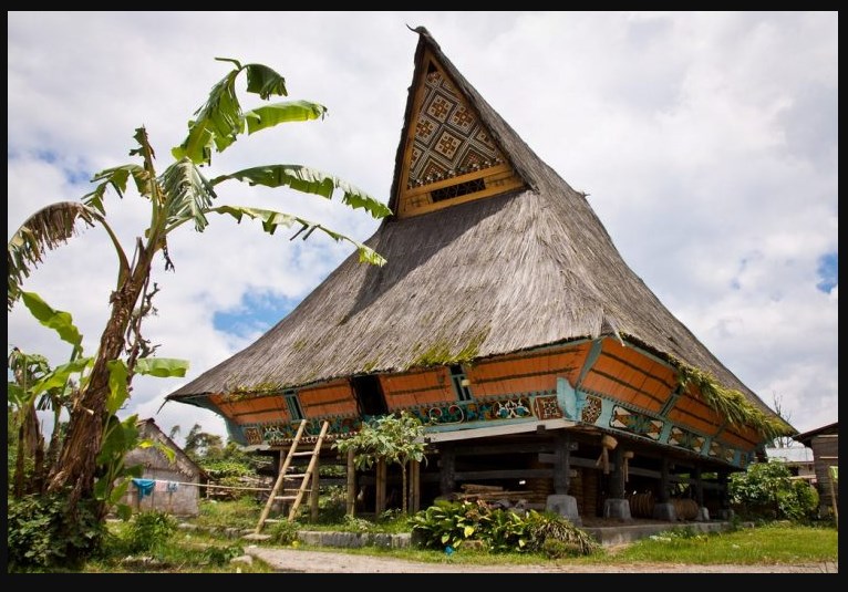 Nama Rumah Adat Sumatera Utara Beserta Gambar