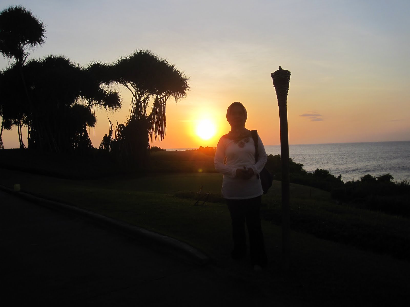 Ini Yang Aku Tulis: Sunset di Bali Nirwana Resort