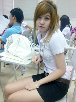 Thai Sexy and Hot University Girl