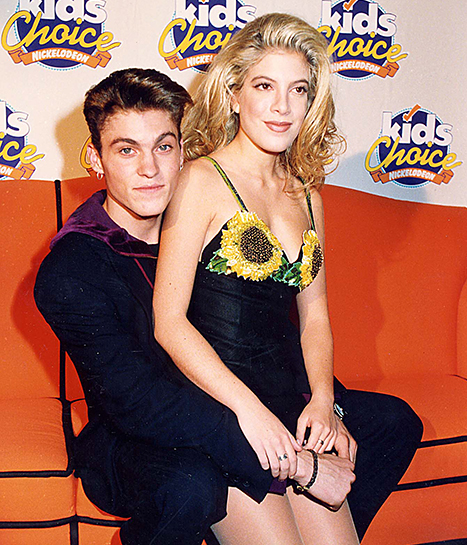 Brian Austin Green and Tori Spelling attended the Kid's Choice Awards in 1993  