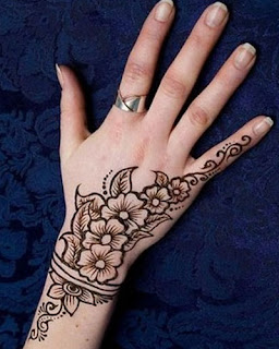 Mehndi Designs 2018 (30)