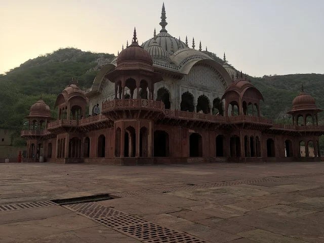 मूसी महारानी की छत्री