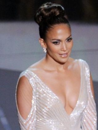 Celebrity Wardrobe Malfunction Pictures on Celebrity Wardrobe Malfunction  Hot Jennifer Lopez Wardrobe