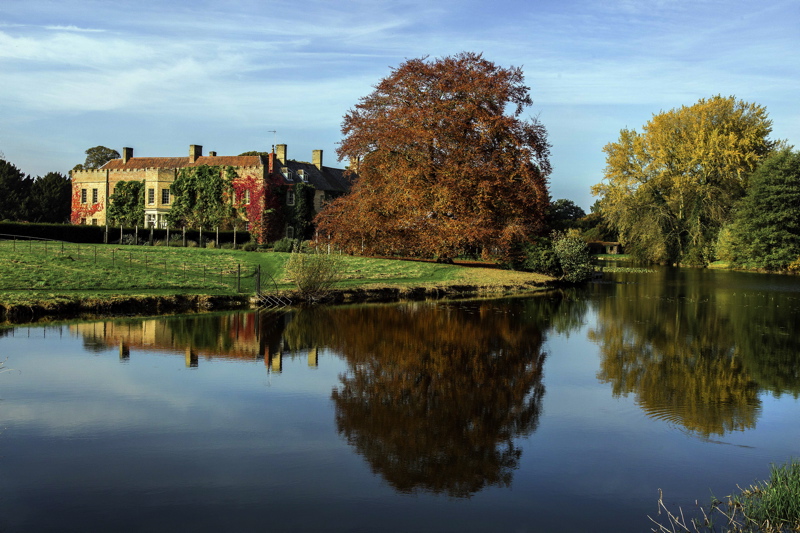 http://www.narboroughhallgardens.com/weddings/the-morning/