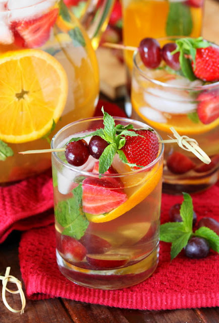 No-alcohol kid-friendly white sangria image