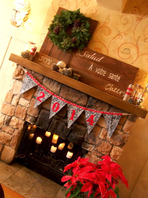 #fabulouslyfestive Reversible holiday banner by 504 main