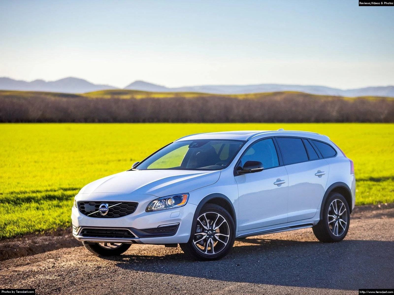 Hình ảnh xe ô tô Volvo V60 Cross Country 2016 & nội ngoại thất