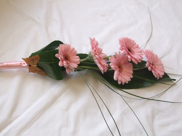 A wedding theme centred on pink gerberas was the vision Lyndsey wanted to 