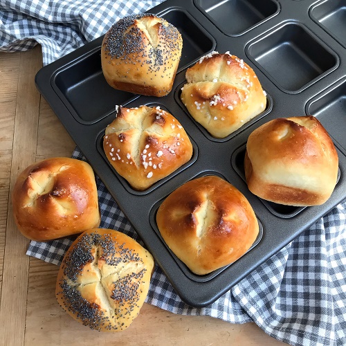 Milchbubis~ Übernacht-Milchbrötchen aus der Brownieform