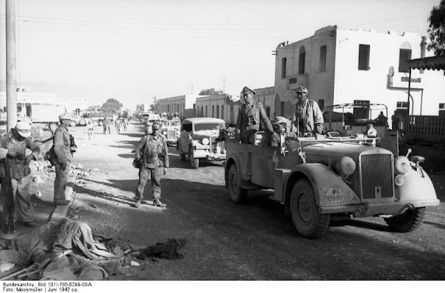 Rommel and Bayerlein in Tobruk, 21 June 1942 worldwartwo.filminspector.com