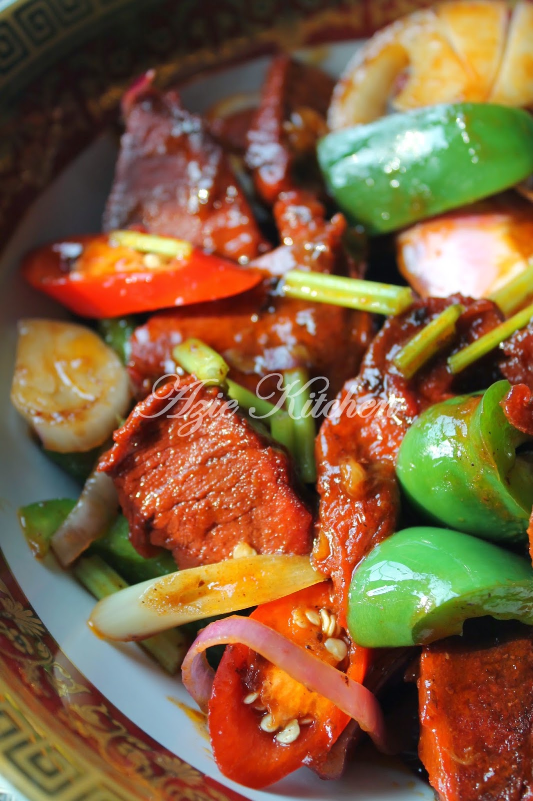 Daging Masak Merah Ala Thai Yang Sedap - Azie Kitchen