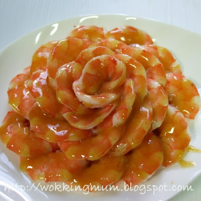 Blanched Prawns with Sweet Mustard