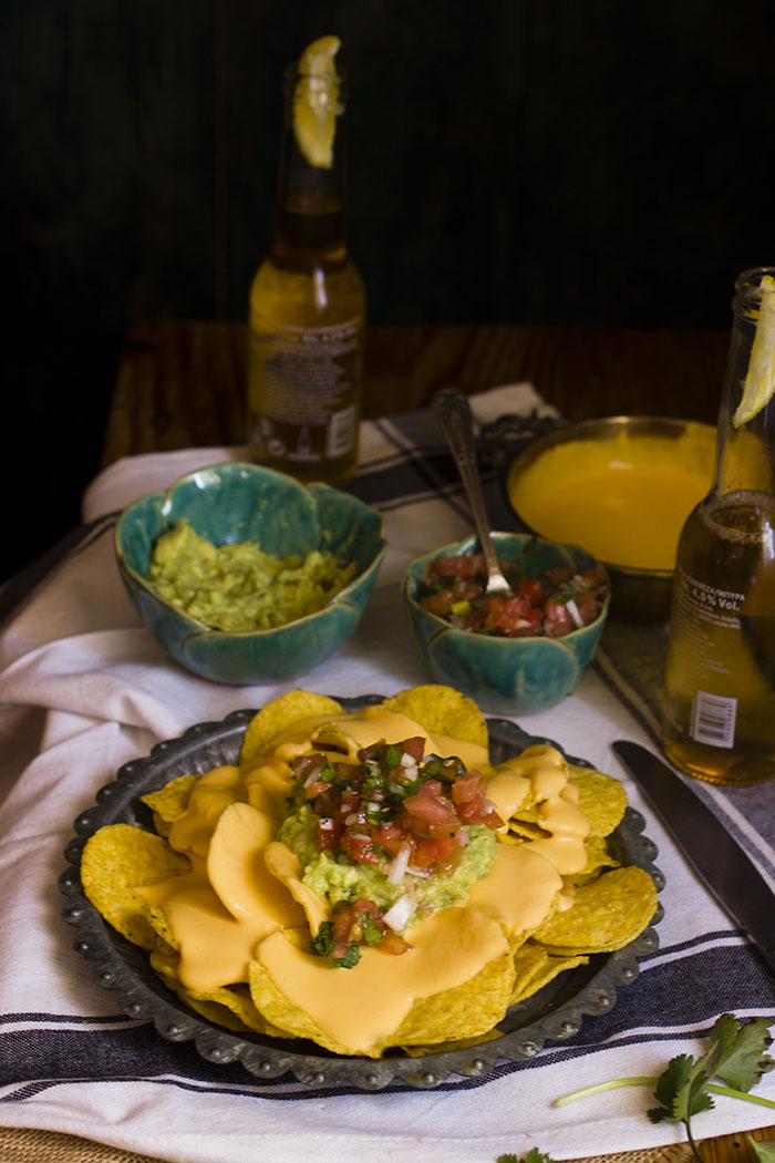 Nachos con guacamole y pico de gallo