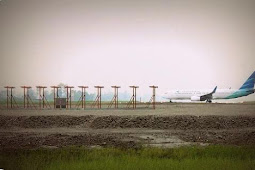 Penerbangan di Bandara Moses Kilangin Ditutup