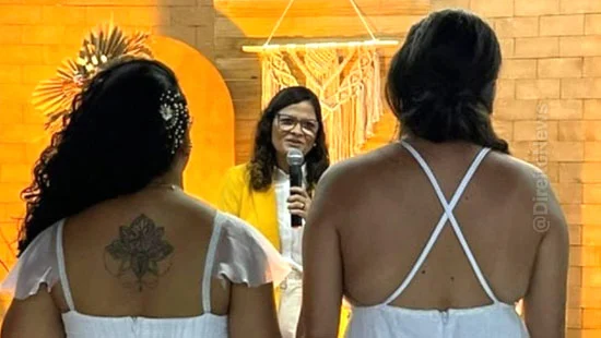 pastora celebrou casamento mulheres ameacada morte