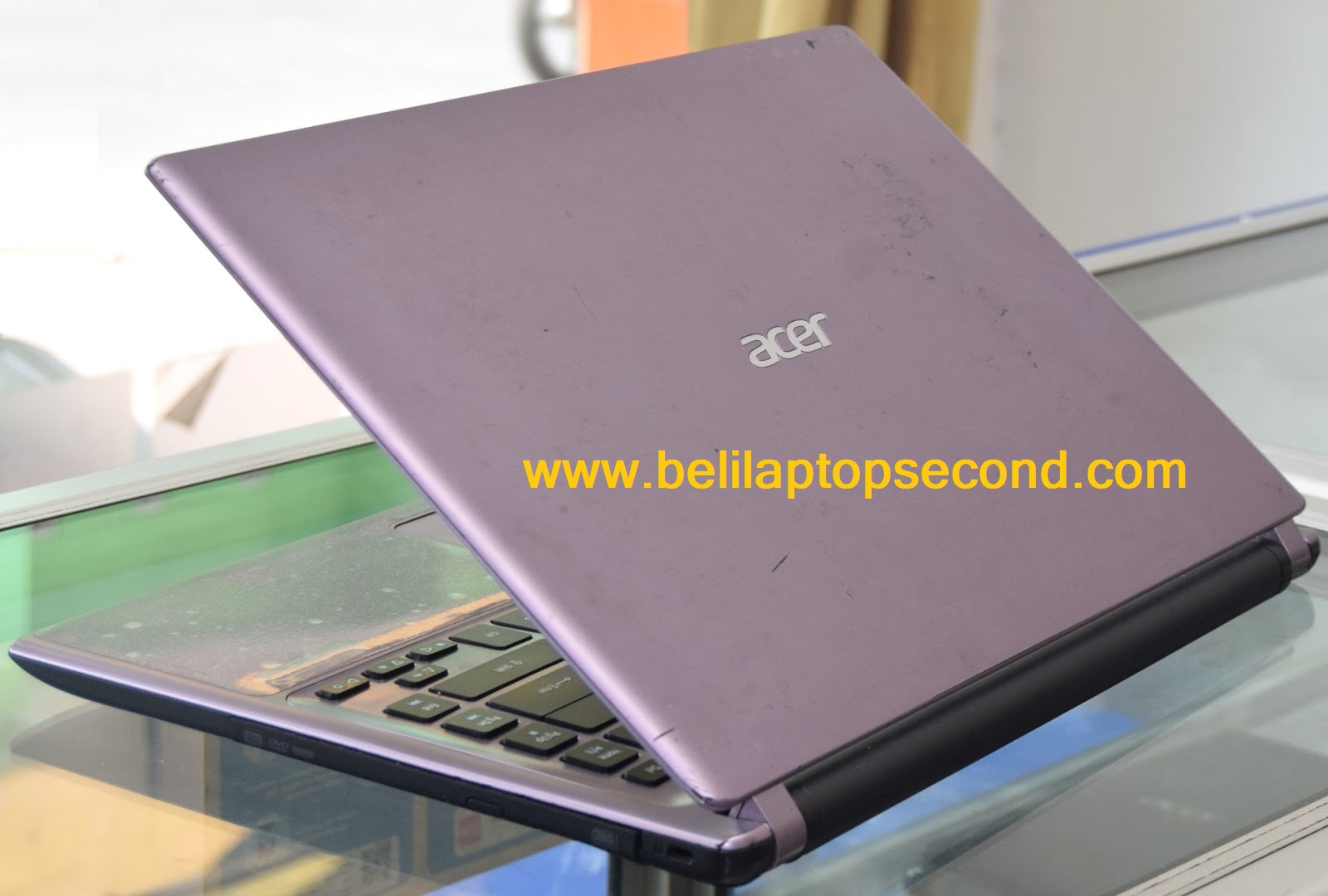  Jual  Laptop Design Acer Aspire V5 471G Double  VGA Bekas  