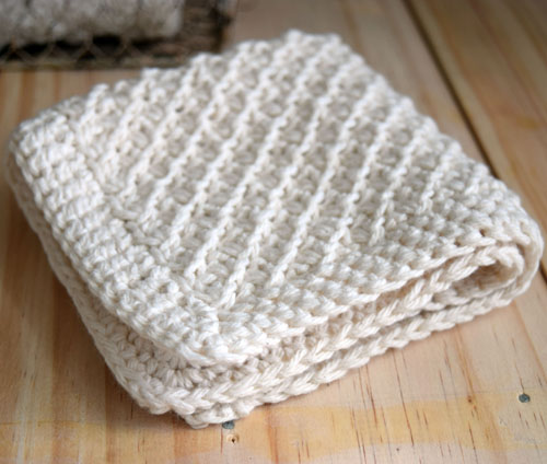 Hand Knit Daisy Stitch Washcloth Pattern
