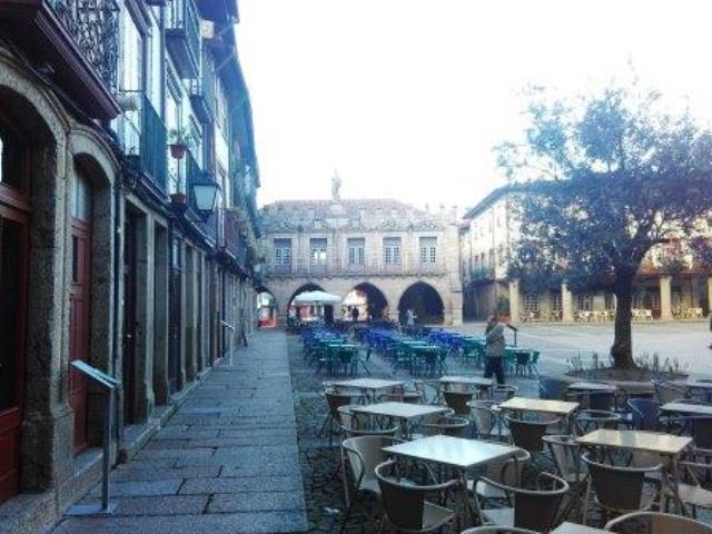 foto do centro histórico de Guimarães