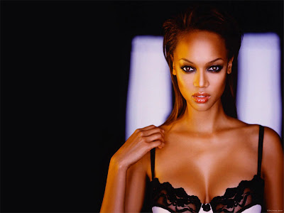 Celebrity  Picture on Celebrity Profile Pictures  Tyra Banks Hot Picture Gallery