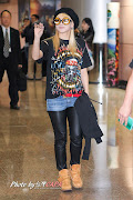 CL's airport fashion